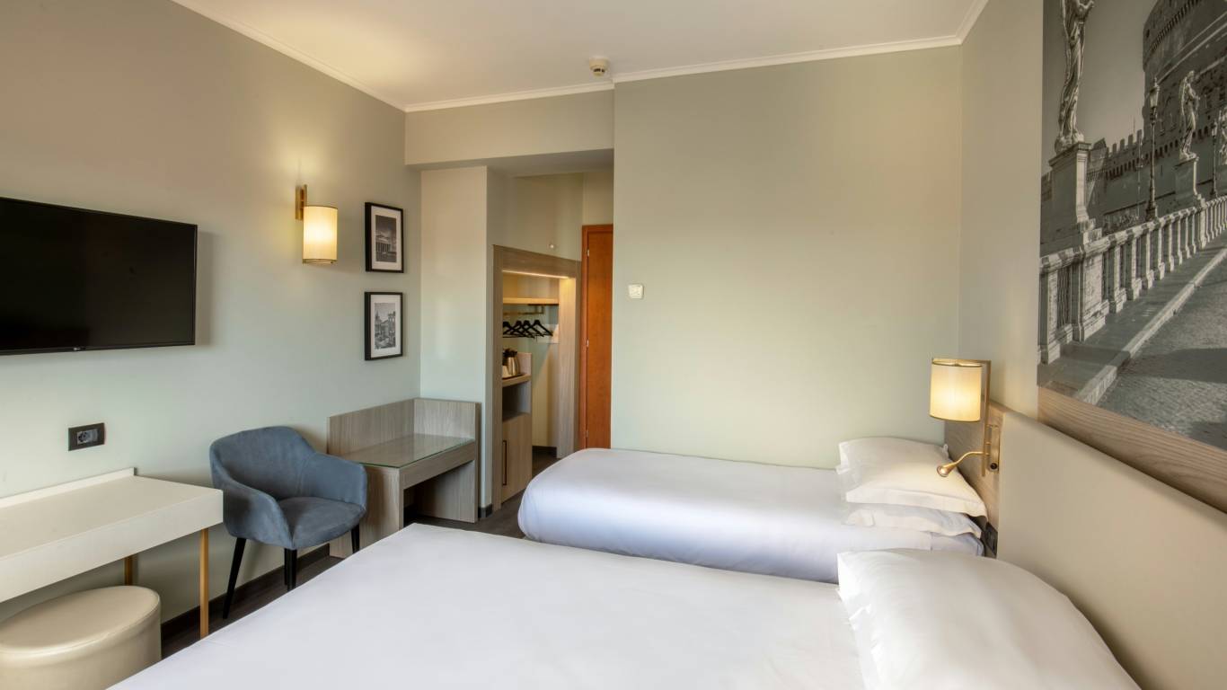 Hotel-Marcaurelio-Roma-Foto-Aprile-2025-tripla-superior-3 Hotel-Marcaurelio-Roma-Foto-Aprile-2025-tripla-superior-3